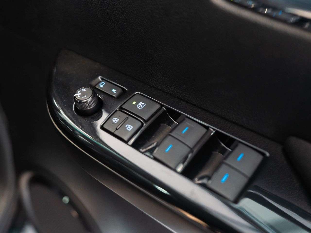 2024 TOYOTA HI-LUX 2024 TOYOTA HI-LUX