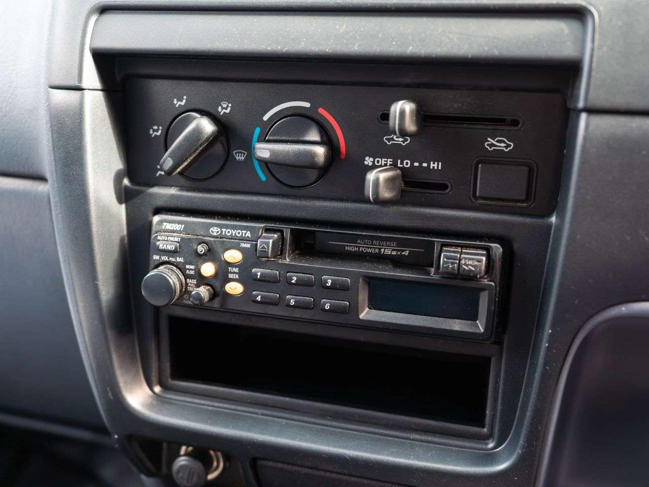 1998 TOYOTA HI-LUX 1998 TOYOTA HI-LUX