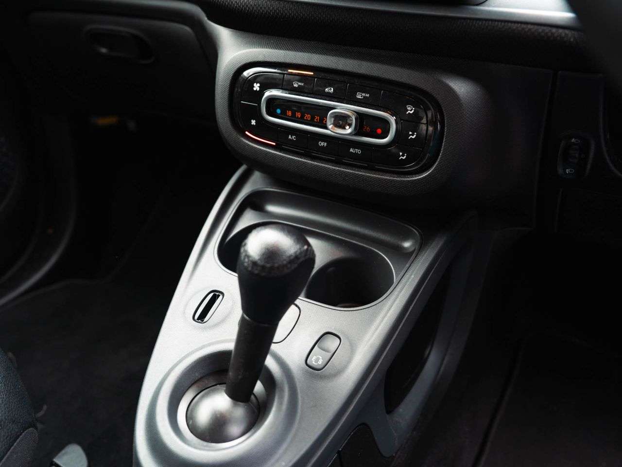 2018 SMART FORTWO 2018 SMART FORTWO