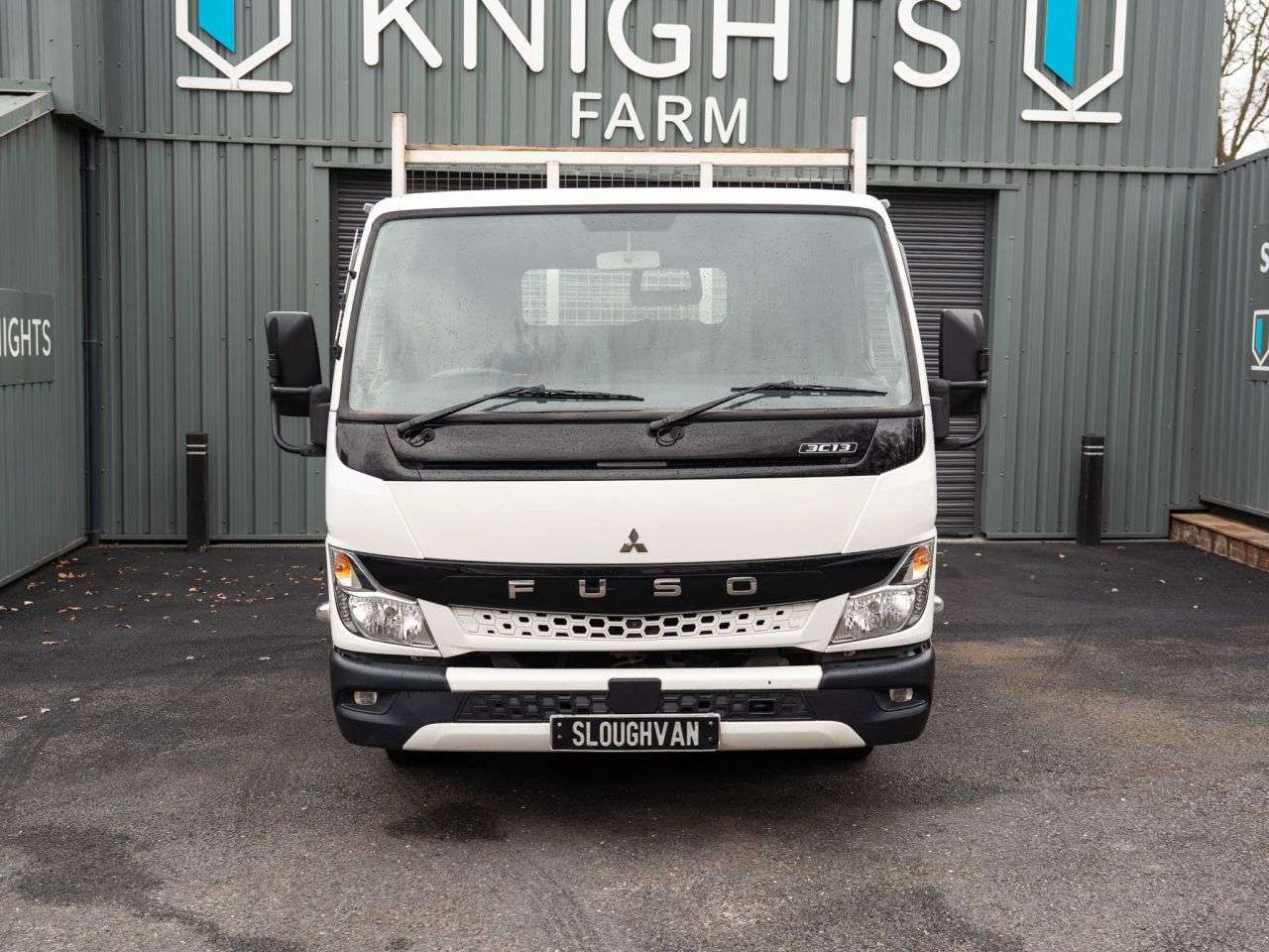 A 2022 MITSUBISHI CANTER 3.0D 3C13 2800 Chassis Cab 2dr Diesel Manual MWB Euro 6 (s/s) (130 ps) TWIN A 2022 MITSUBISHI CANTER 3.0D 3C13 2800 Chassis Cab 2dr Diesel Manual MWB Euro 6 (s/s) (130 ps) TWIN