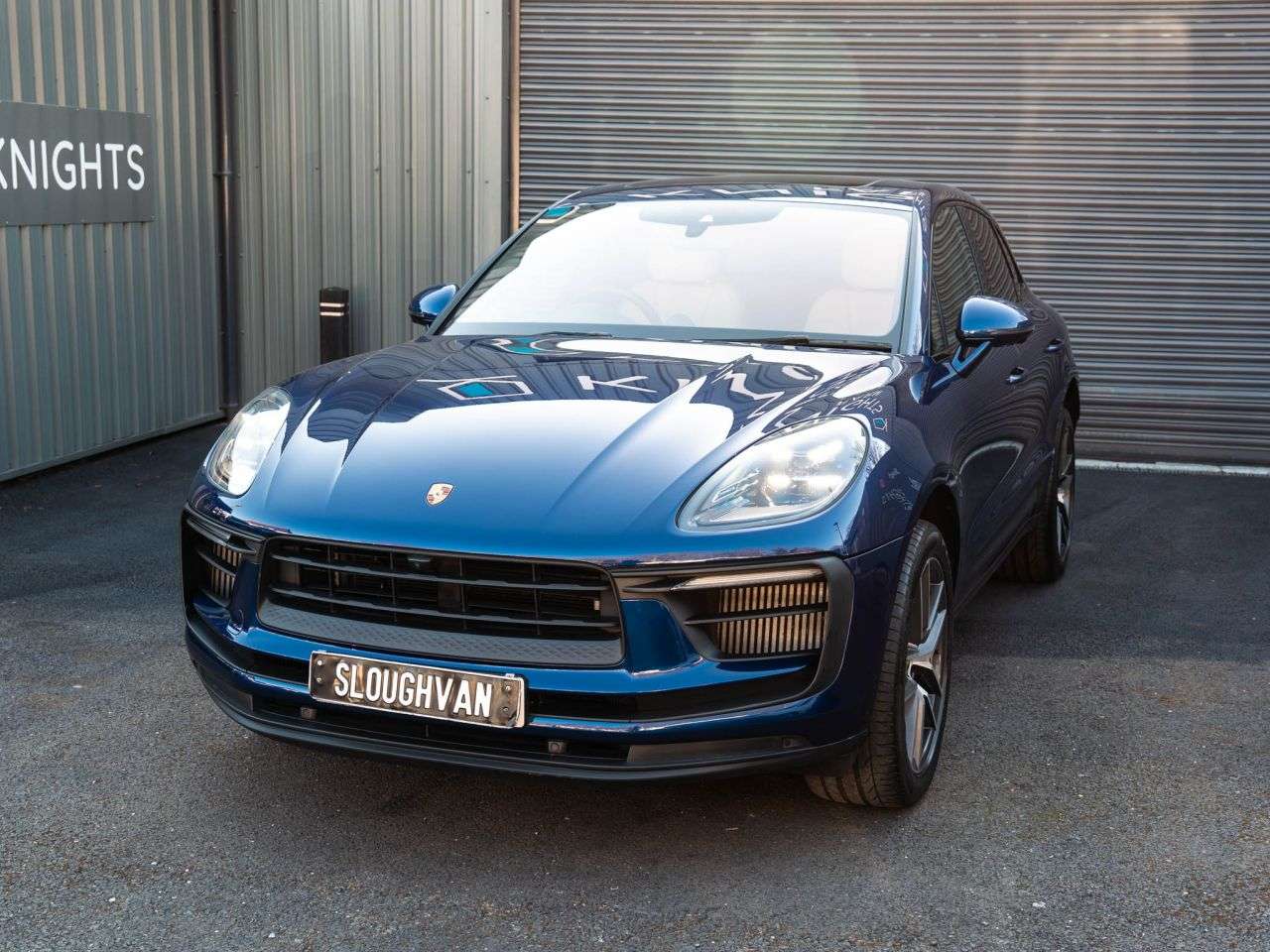 A 2022 PORSCHE MACAN 2.9T V6 S SUV 5dr Petrol PDK 4WD Euro 6 (s/s) (380 ps) PANORAMIC ROOF, HEAT A 2022 PORSCHE MACAN 2.9T V6 S SUV 5dr Petrol PDK 4WD Euro 6 (s/s) (380 ps) PANORAMIC ROOF, HEAT