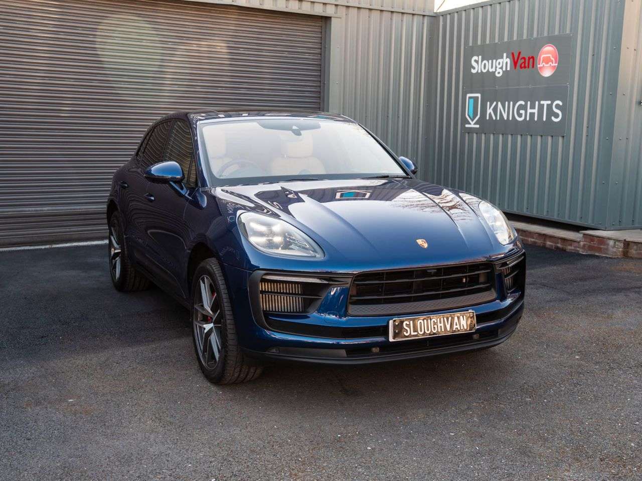 A 2022 PORSCHE MACAN 2.9T V6 S SUV 5dr Petrol PDK 4WD Euro 6 (s/s) (380 ps) PANORAMIC ROOF, HEAT A 2022 PORSCHE MACAN 2.9T V6 S SUV 5dr Petrol PDK 4WD Euro 6 (s/s) (380 ps) PANORAMIC ROOF, HEAT