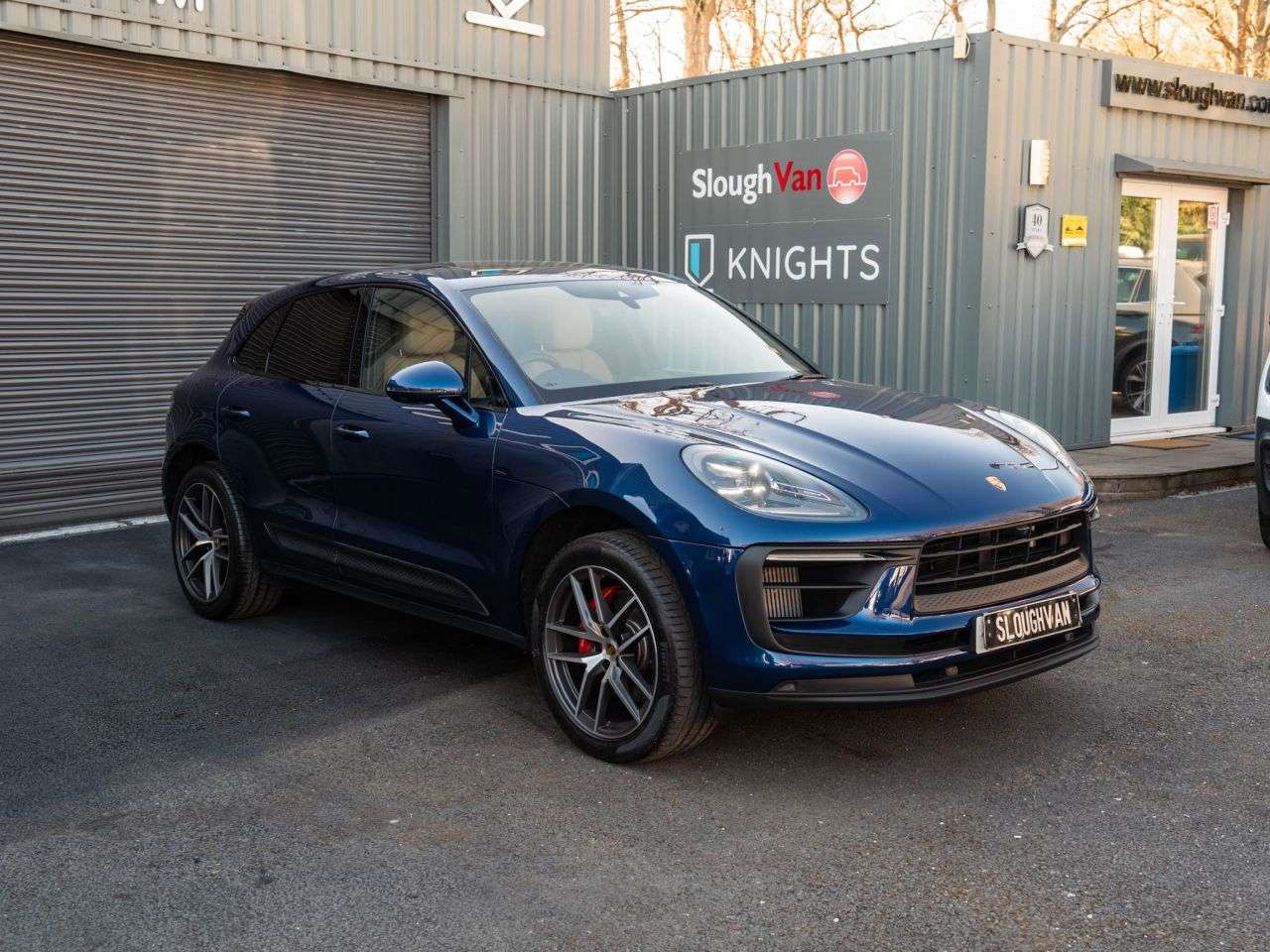 A 2022 PORSCHE MACAN 2.9T V6 S SUV 5dr Petrol PDK 4WD Euro 6 (s/s) (380 ps) PANORAMIC ROOF, HEAT A 2022 PORSCHE MACAN 2.9T V6 S SUV 5dr Petrol PDK 4WD Euro 6 (s/s) (380 ps) PANORAMIC ROOF, HEAT