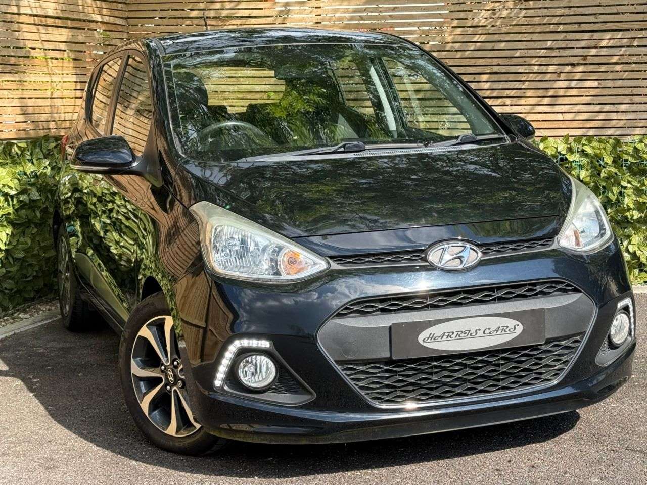 A 2015 HYUNDAI I10 1.2 Premium SE Hatchback 5dr Petrol Manual Euro 5 (87 ps) 12 MONTHS AA, FRE A 2015 HYUNDAI I10 1.2 Premium SE Hatchback 5dr Petrol Manual Euro 5 (87 ps) 12 MONTHS AA, FRE