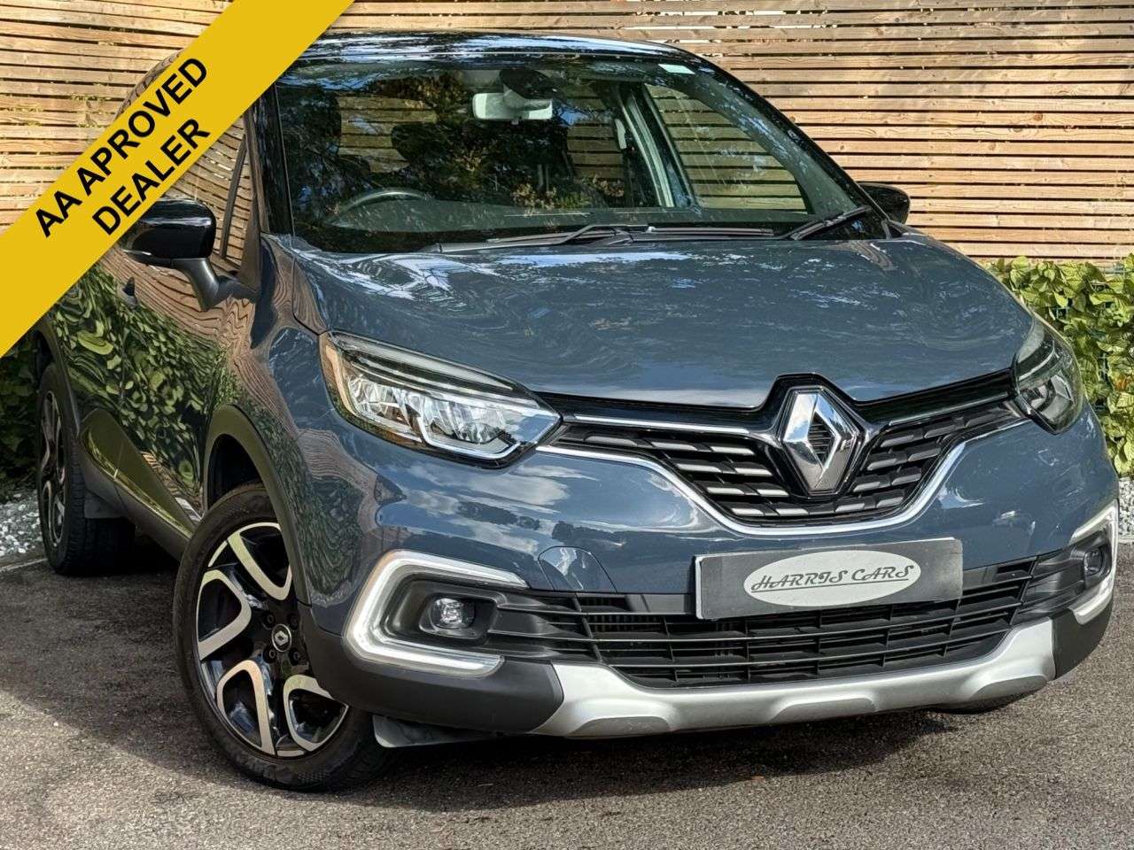 A 2018 RENAULT CAPTUR 1.5 dCi ENERGY Dynamique S Nav SUV 5dr Diesel Manual Euro 6 (s/s) (90 ps) 1 A 2018 RENAULT CAPTUR 1.5 dCi ENERGY Dynamique S Nav SUV 5dr Diesel Manual Euro 6 (s/s) (90 ps) 1