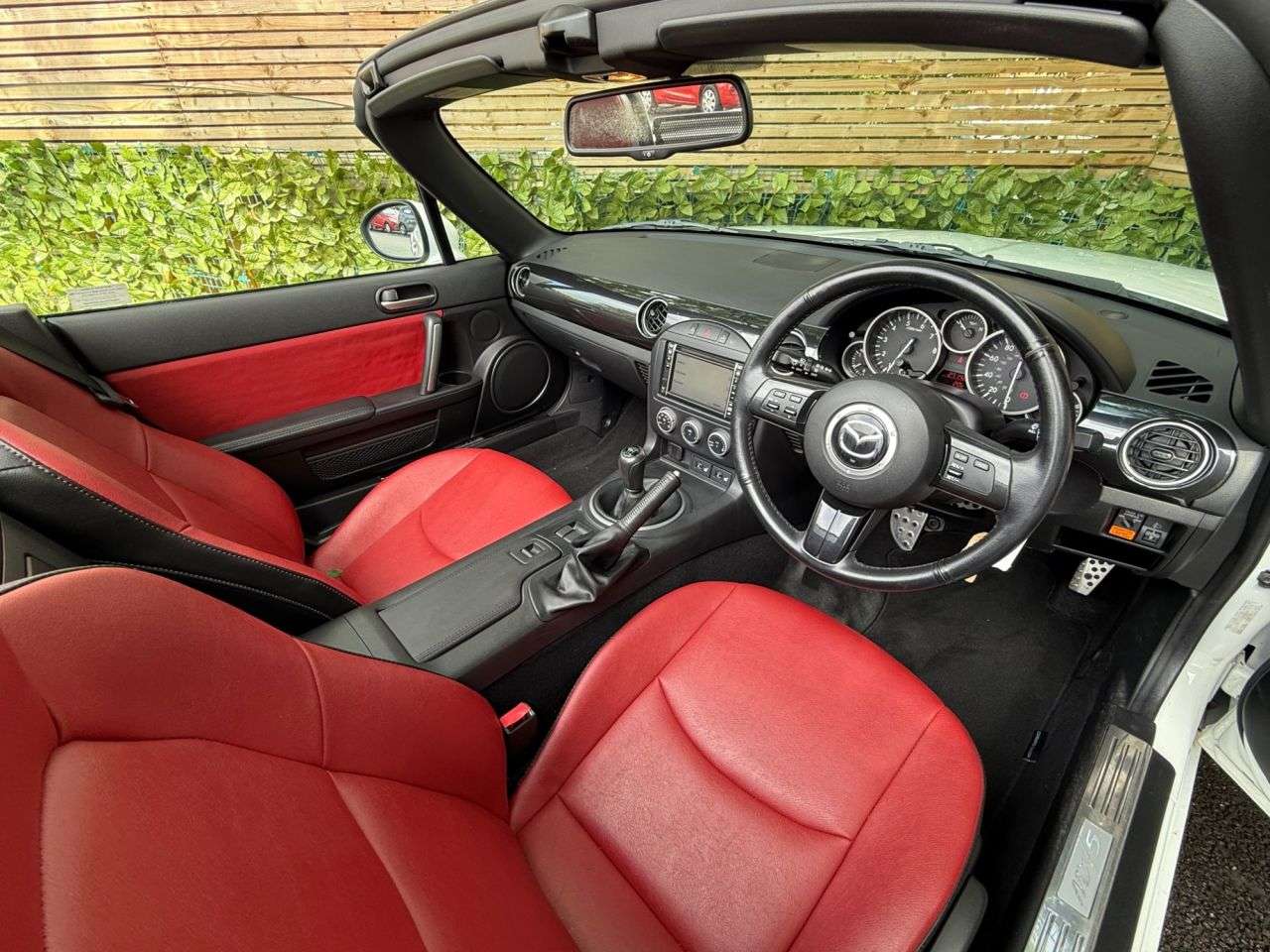 2013 MAZDA MX-5 2013 MAZDA MX-5