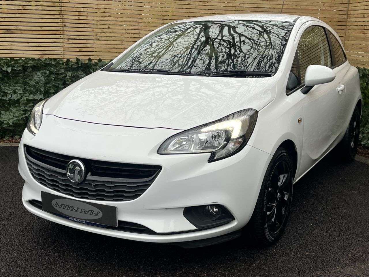A 2019 VAUXHALL CORSA 1.4i ecoTEC Griffin Hatchback 3dr Petrol Manual Euro 6 (75 ps) 12 MONTHS AA A 2019 VAUXHALL CORSA 1.4i ecoTEC Griffin Hatchback 3dr Petrol Manual Euro 6 (75 ps) 12 MONTHS AA