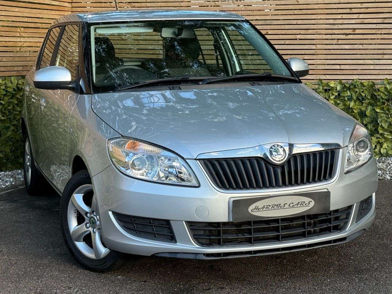 A 2010 SKODA FABIA 1.2 SE Hatchback 5dr Petrol Manual Euro 5 (69 ps) 12 MONTHS AA, FRESH SERVI A 2010 SKODA FABIA 1.2 SE Hatchback 5dr Petrol Manual Euro 5 (69 ps) 12 MONTHS AA, FRESH SERVI