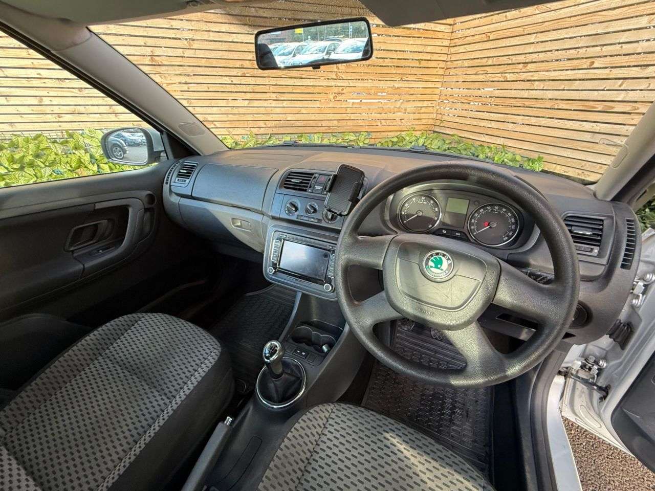 2010 SKODA FABIA 2010 SKODA FABIA