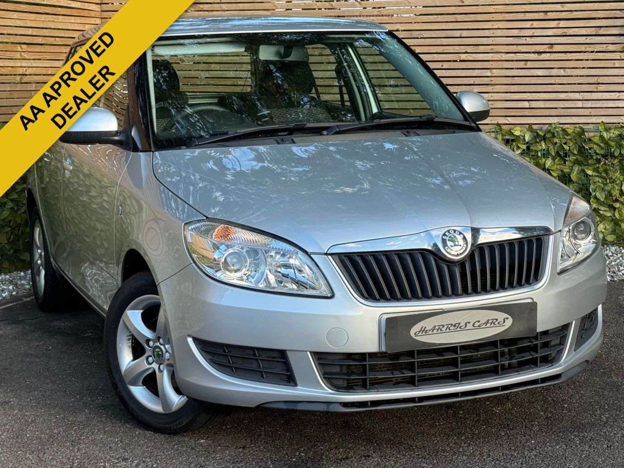 A 2010 SKODA FABIA 1.2 SE Hatchback 5dr Petrol Manual Euro 5 (69 ps) 12 MONTHS AA, FRESH SERVI A 2010 SKODA FABIA 1.2 SE Hatchback 5dr Petrol Manual Euro 5 (69 ps) 12 MONTHS AA, FRESH SERVI