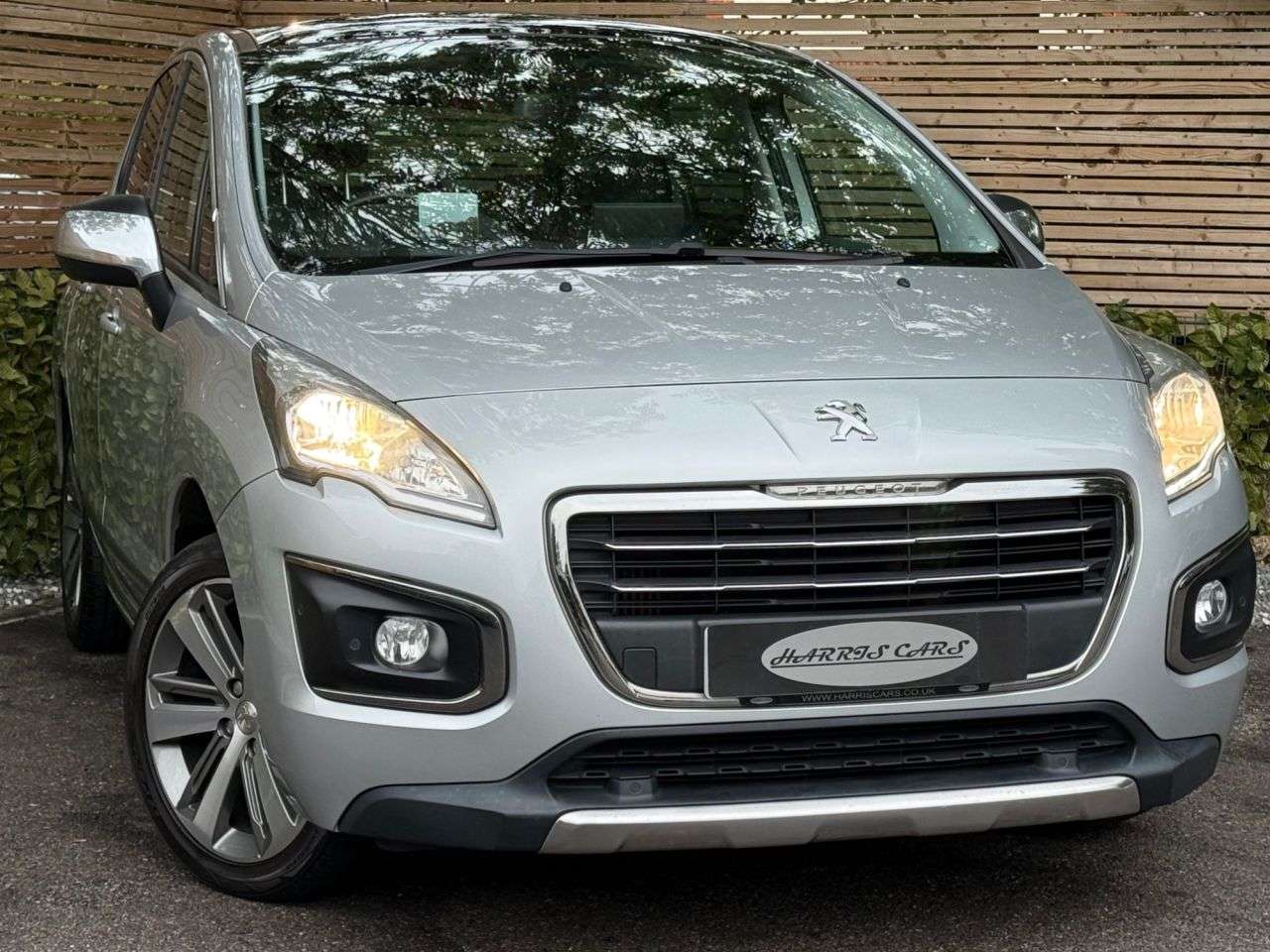 A 2016 PEUGEOT 3008 1.6 BlueHDi Allure SUV 5dr Diesel Manual Euro 6 (s/s) (120 ps) 12 MONTHS AA A 2016 PEUGEOT 3008 1.6 BlueHDi Allure SUV 5dr Diesel Manual Euro 6 (s/s) (120 ps) 12 MONTHS AA