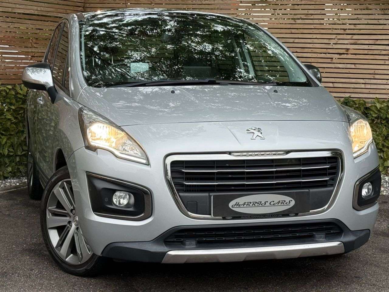 A 2016 PEUGEOT 3008 1.6 BlueHDi Allure SUV 5dr Diesel Manual Euro 6 (s/s) (120 ps) 12 MONTHS AA A 2016 PEUGEOT 3008 1.6 BlueHDi Allure SUV 5dr Diesel Manual Euro 6 (s/s) (120 ps) 12 MONTHS AA