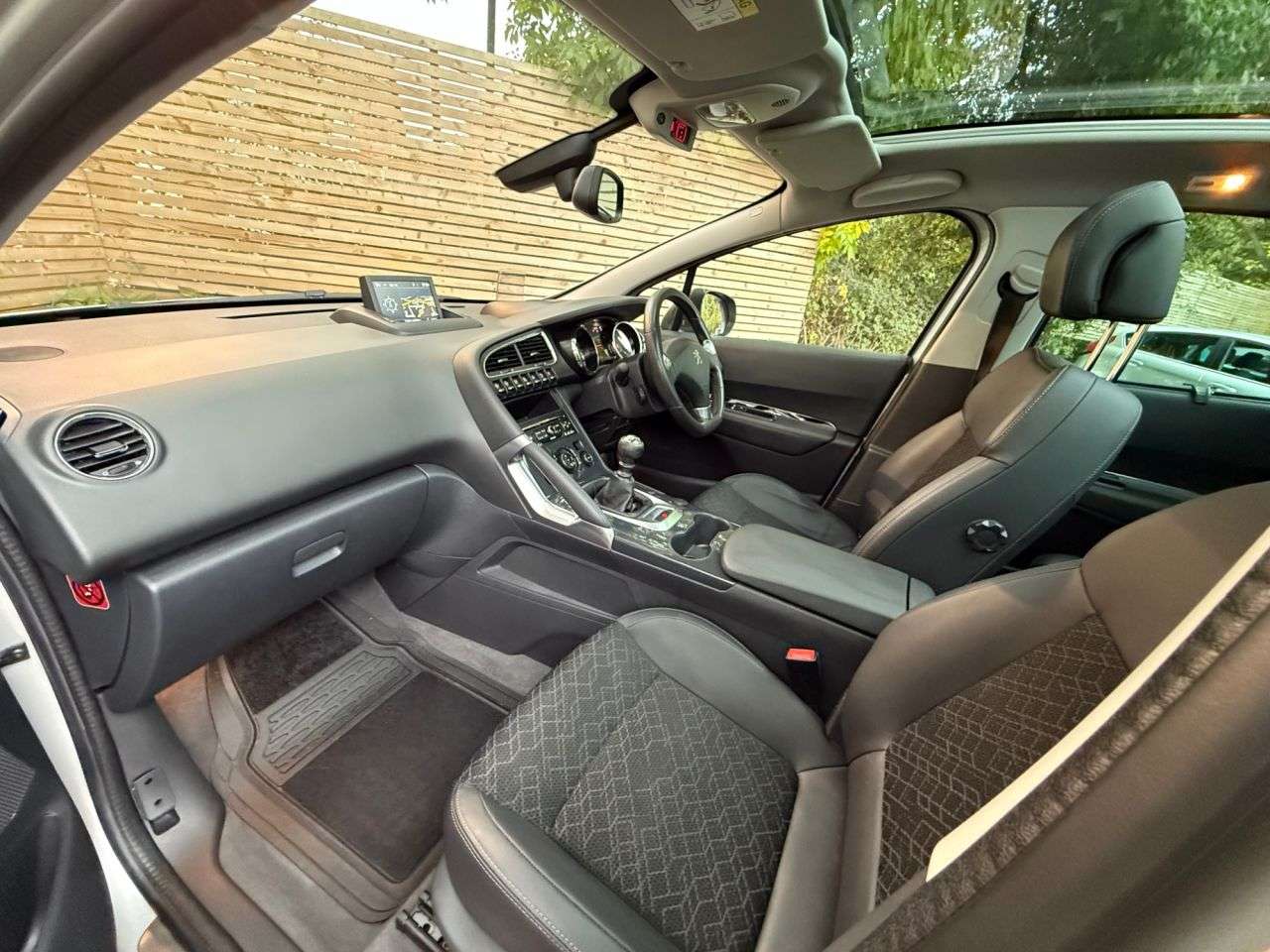 2016 PEUGEOT 3008 2016 PEUGEOT 3008