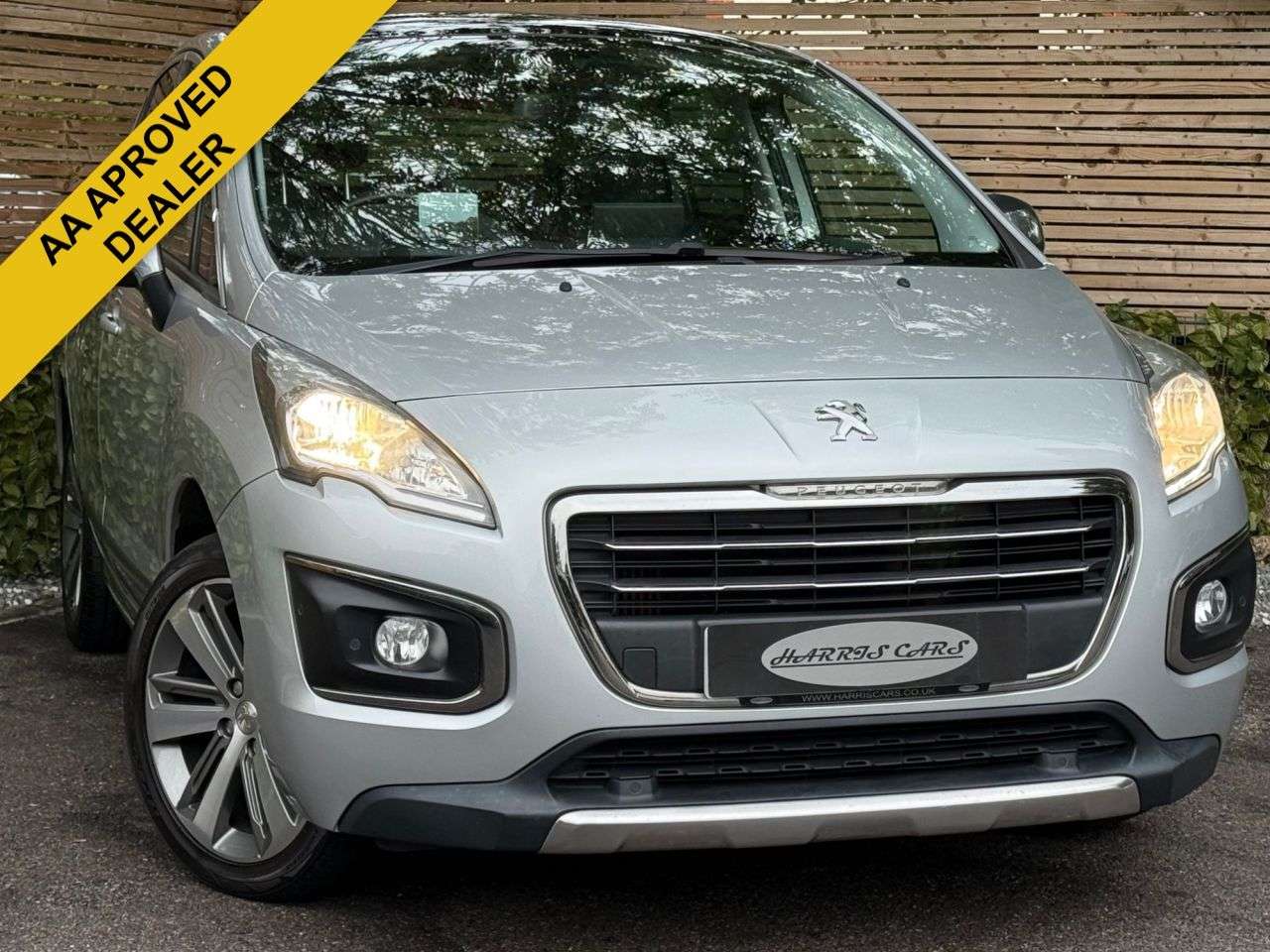 A 2016 PEUGEOT 3008 1.6 BlueHDi Allure SUV 5dr Diesel Manual Euro 6 (s/s) (120 ps) 12 MONTHS AA A 2016 PEUGEOT 3008 1.6 BlueHDi Allure SUV 5dr Diesel Manual Euro 6 (s/s) (120 ps) 12 MONTHS AA