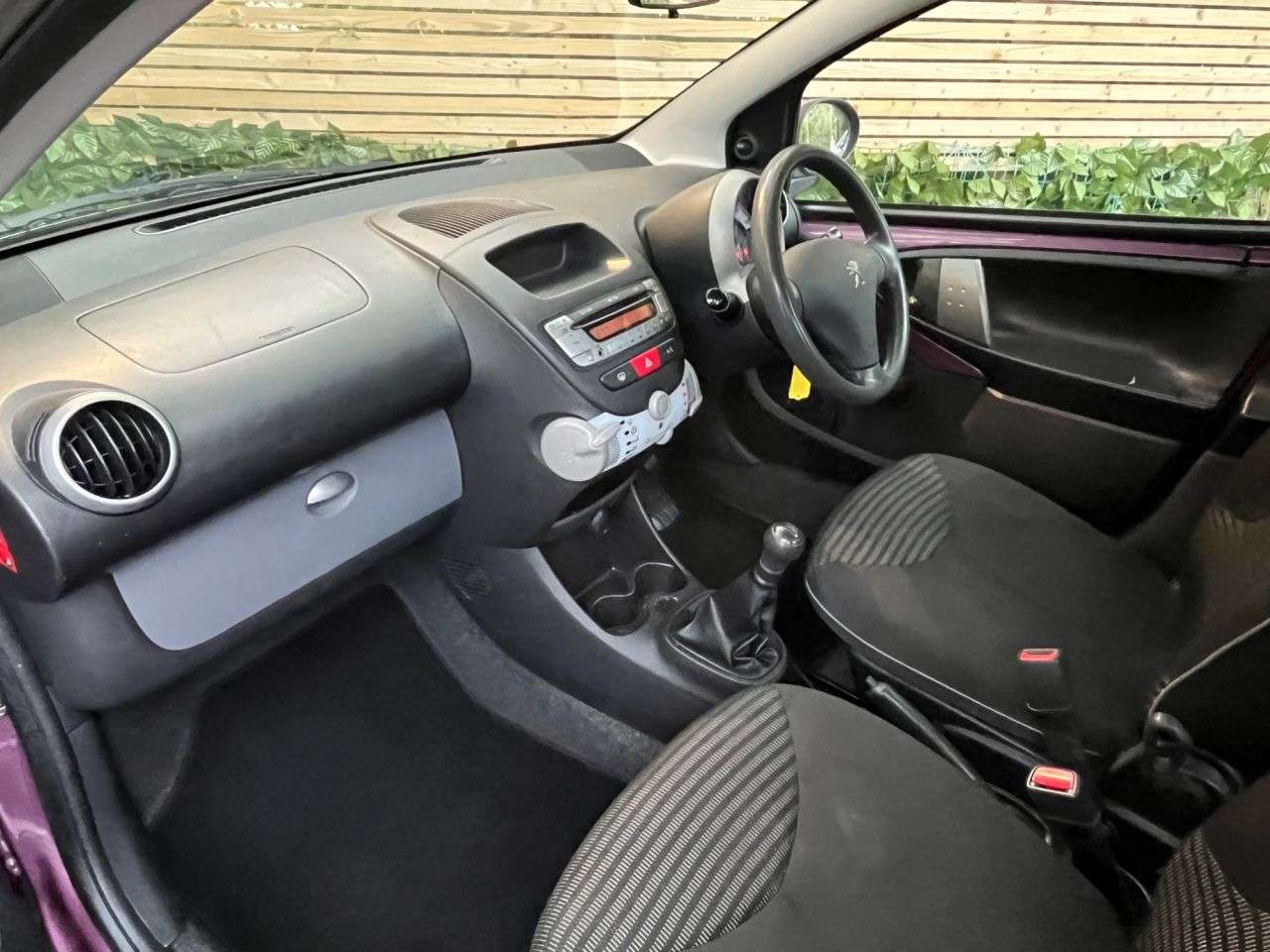 2013 PEUGEOT 107 2013 PEUGEOT 107