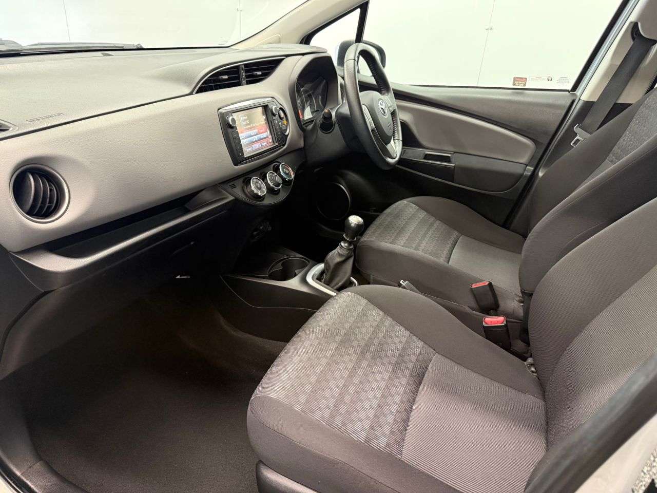 2017 TOYOTA YARIS 2017 TOYOTA YARIS