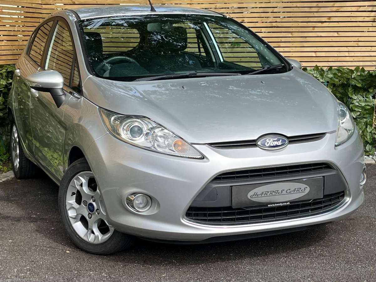 Check out this Ford Fiesta 2012 Petrol Manual