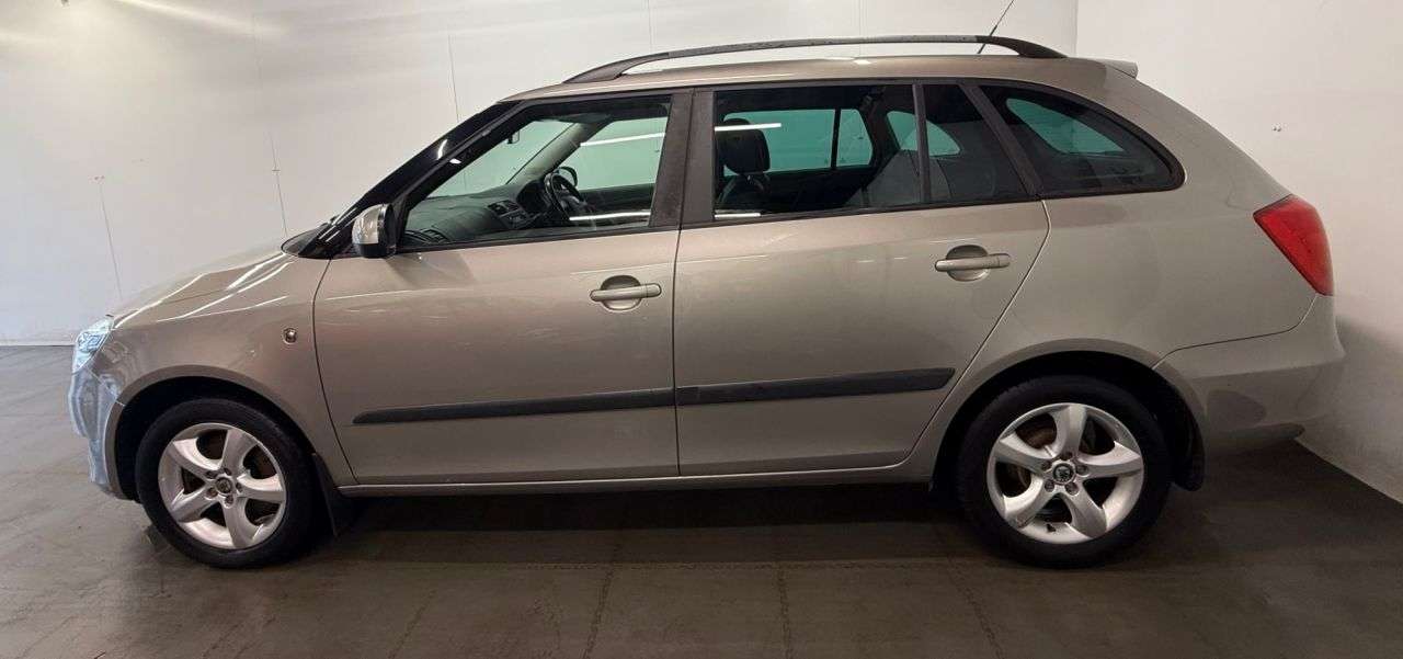2010 SKODA FABIA 2010 SKODA FABIA