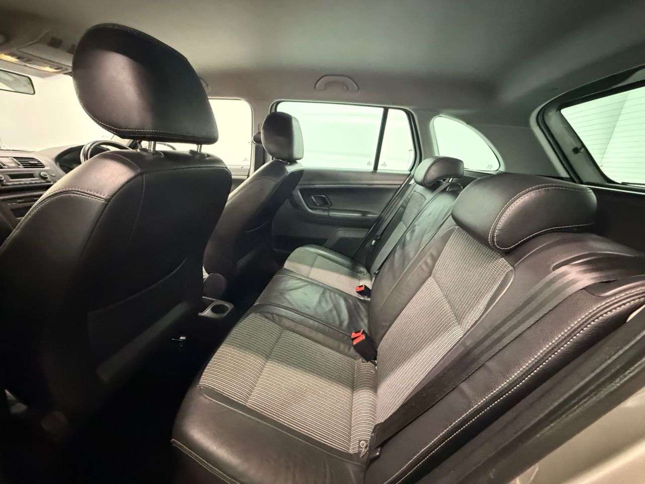 2010 SKODA FABIA 2010 SKODA FABIA