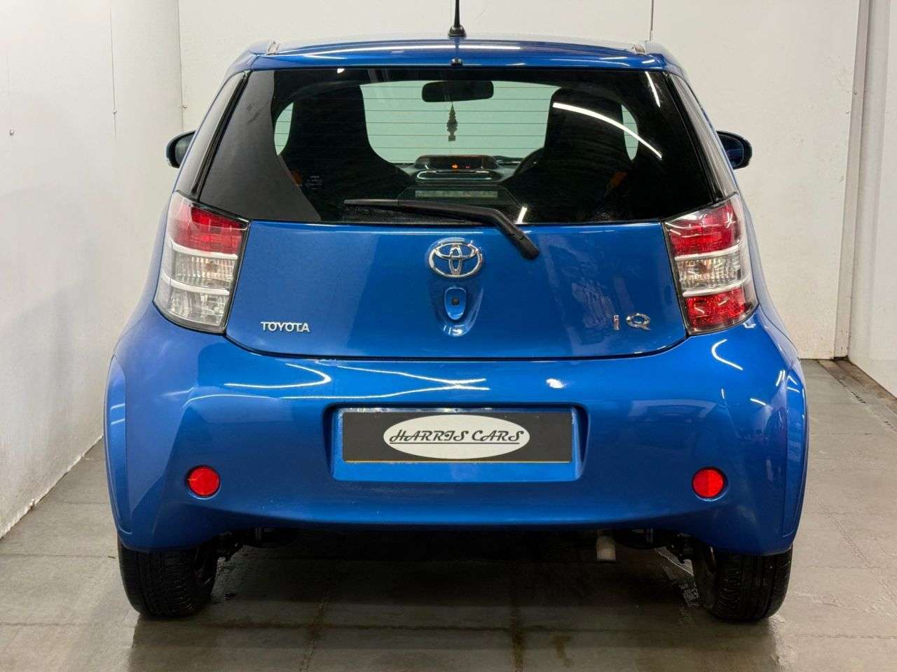 2011 TOYOTA IQ 2011 TOYOTA IQ