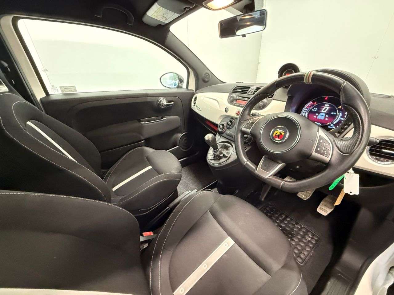 2016 ABARTH 595 2016 ABARTH 595