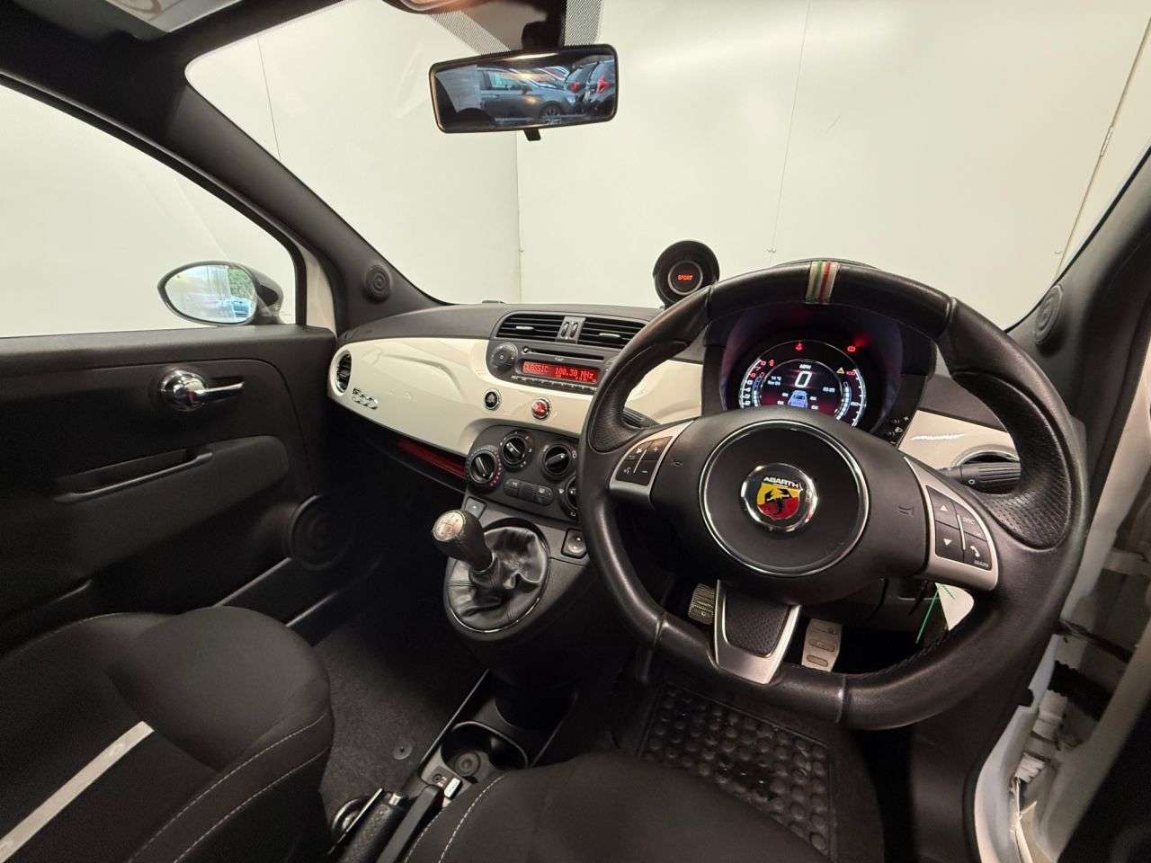 2016 ABARTH 595 2016 ABARTH 595