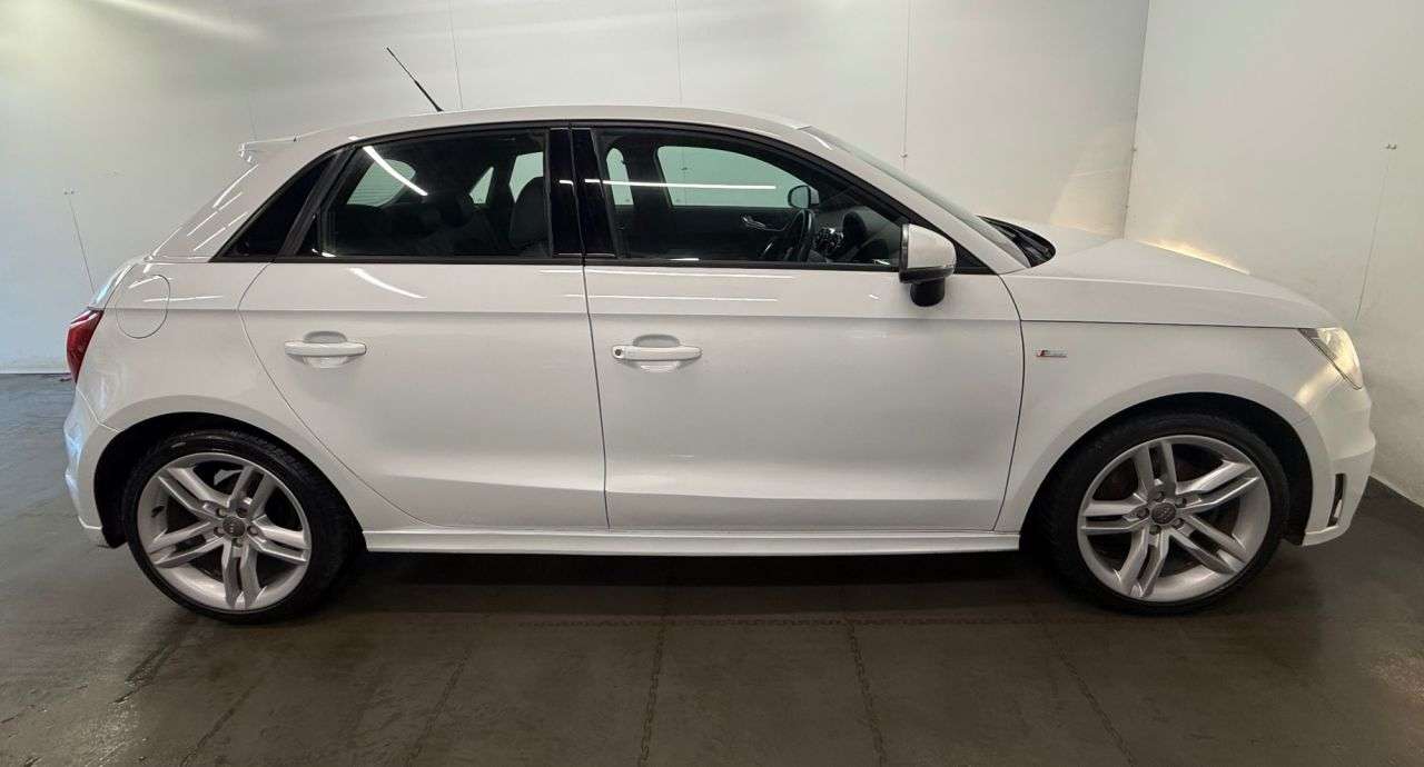 2014 AUDI A1 2014 AUDI A1