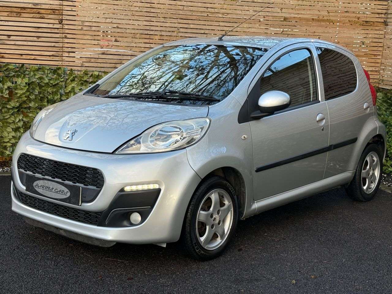2013 PEUGEOT 107 2013 PEUGEOT 107
