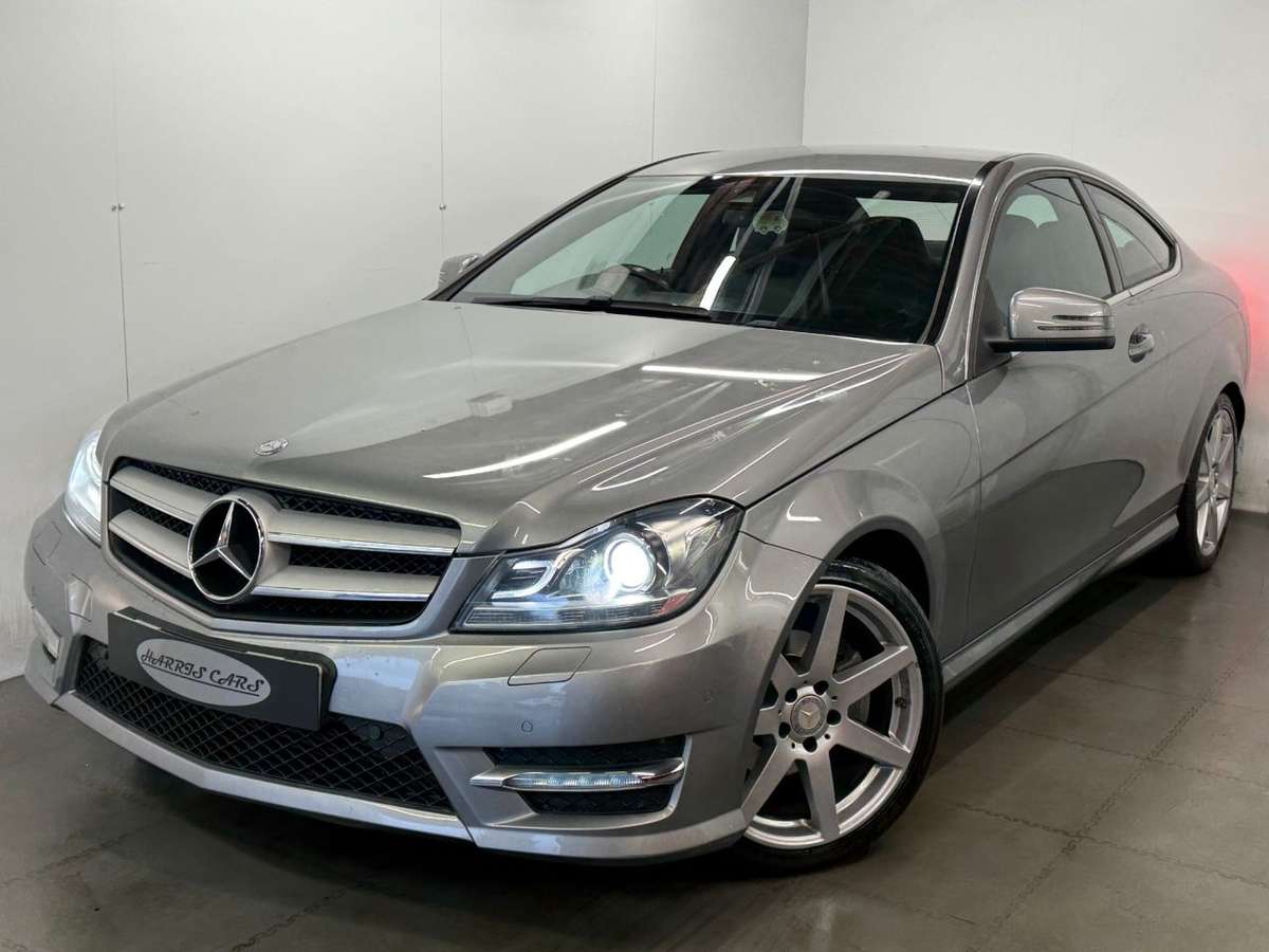 Check out this Mercedes-benz C-class 2015 Diesel Automatic