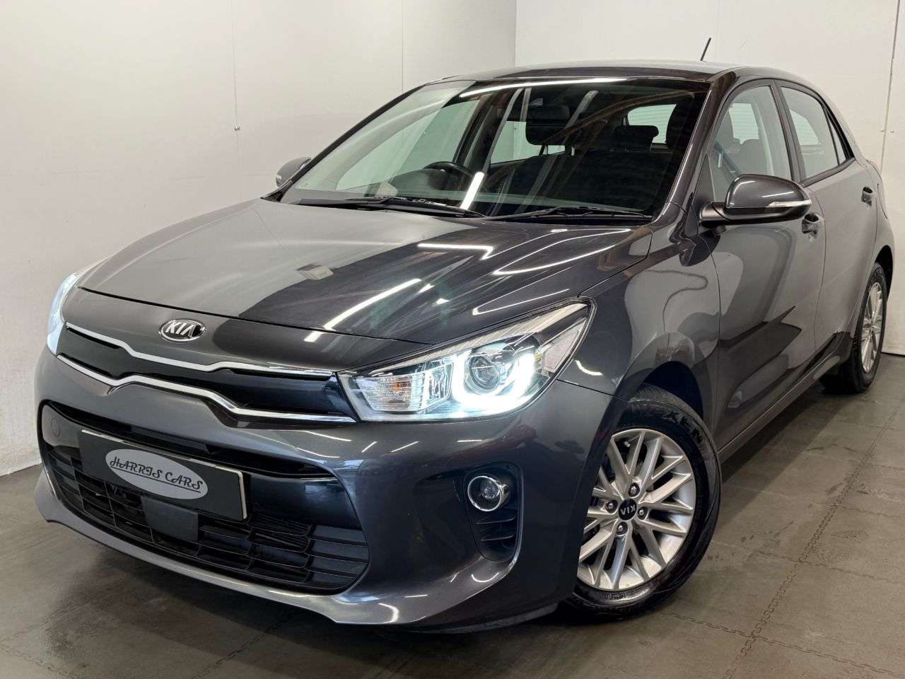A 2017 KIA RIO 1.4 2 Hatchback 5dr Petrol Auto Euro 6 (98 bhp) 12 MONTHS AA, FRESH SERVICE A 2017 KIA RIO 1.4 2 Hatchback 5dr Petrol Auto Euro 6 (98 bhp) 12 MONTHS AA, FRESH SERVICE