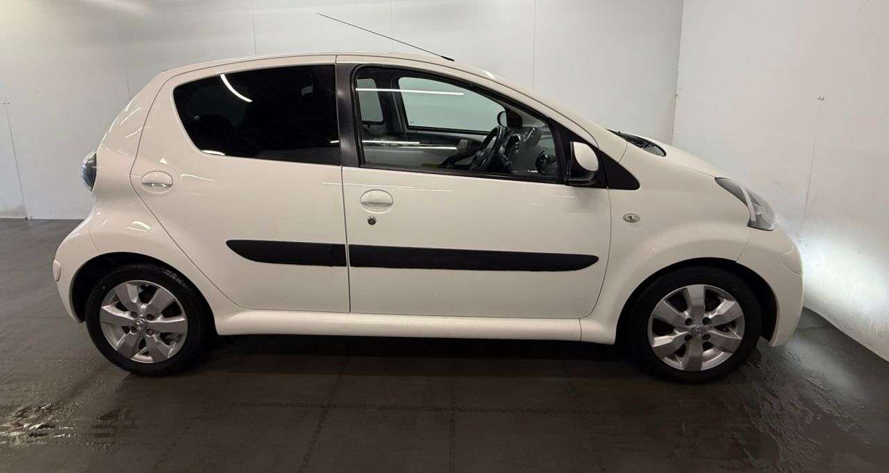 2014 TOYOTA AYGO 2014 TOYOTA AYGO