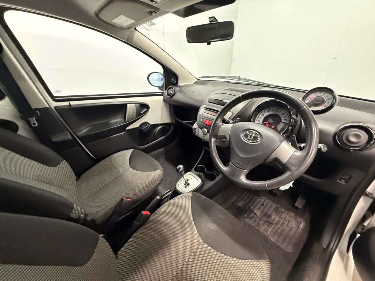 2014 TOYOTA AYGO 2014 TOYOTA AYGO