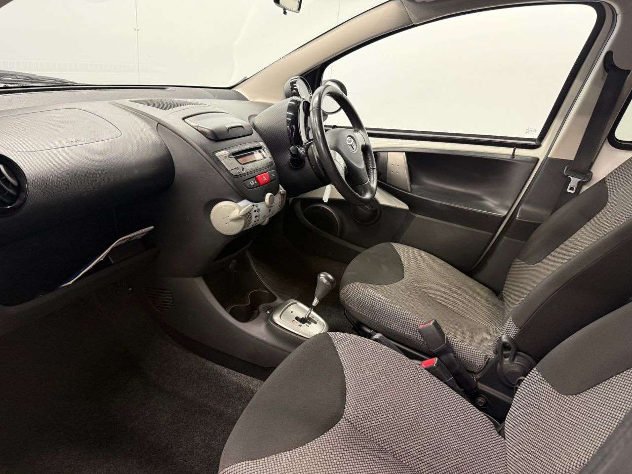 2014 TOYOTA AYGO 2014 TOYOTA AYGO