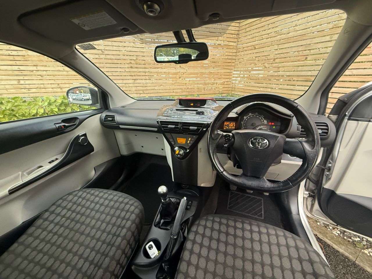 2012 TOYOTA IQ 2012 TOYOTA IQ