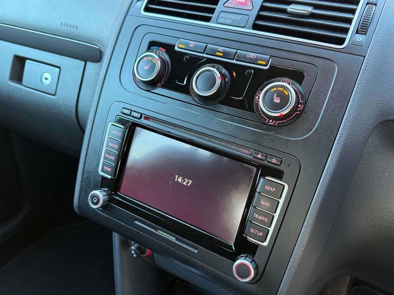 2012 VOLKSWAGEN TOURAN 2012 VOLKSWAGEN TOURAN