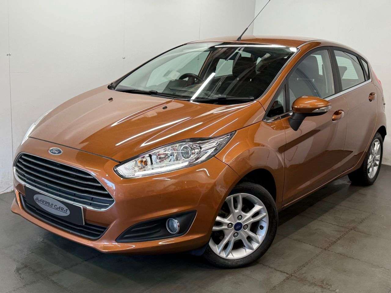 A 2016 FORD FIESTA 1.25 Zetec Hatchback 5dr Petrol Manual Euro 6 (82 ps) 12 MONTHS AA, FRESH S A 2016 FORD FIESTA 1.25 Zetec Hatchback 5dr Petrol Manual Euro 6 (82 ps) 12 MONTHS AA, FRESH S