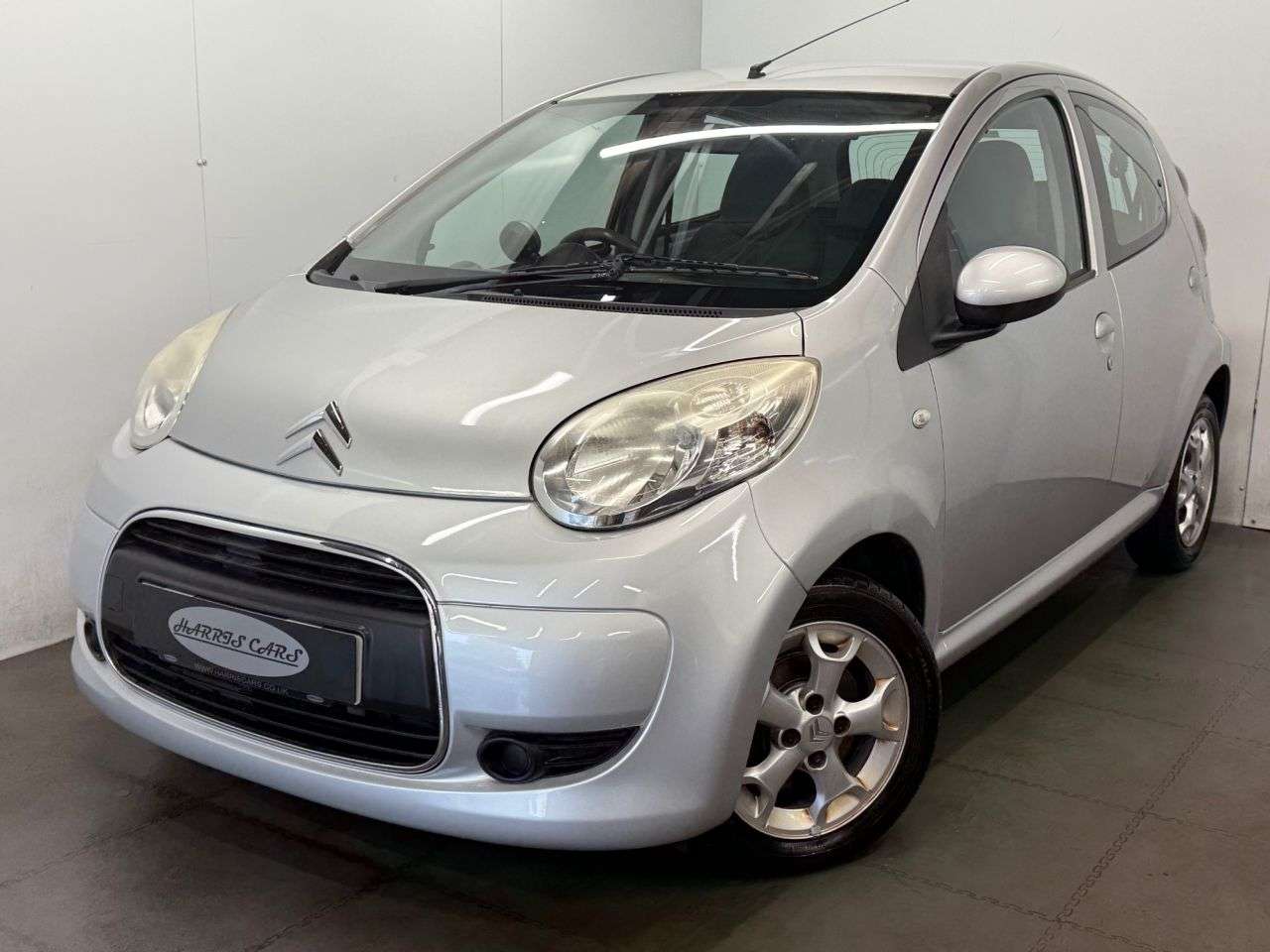 A 2011 CITROEN C1 1.0i VTR+ Hatchback 5dr Petrol EGS5 Euro 5 (68 ps) 12 MONTHS AA, FRESH SERV A 2011 CITROEN C1 1.0i VTR+ Hatchback 5dr Petrol EGS5 Euro 5 (68 ps) 12 MONTHS AA, FRESH SERV