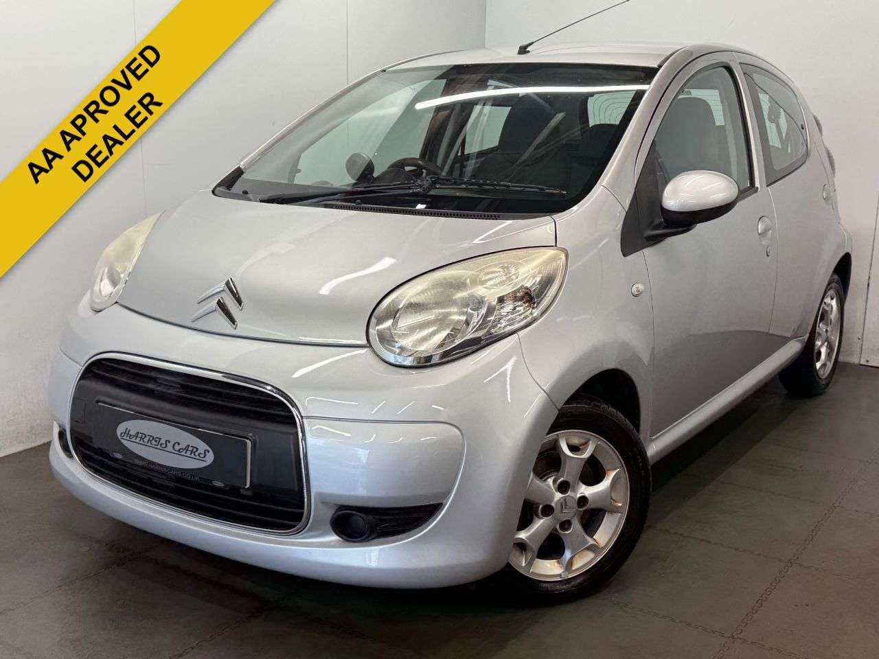 A 2011 CITROEN C1 1.0i VTR+ Hatchback 5dr Petrol EGS5 Euro 5 (68 ps) 12 MONTHS AA, FRESH SERV A 2011 CITROEN C1 1.0i VTR+ Hatchback 5dr Petrol EGS5 Euro 5 (68 ps) 12 MONTHS AA, FRESH SERV