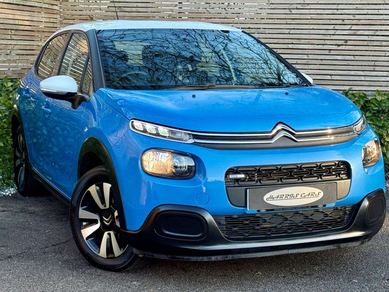 A 2017 CITROEN C3 PURETECH FEEL A 2017 CITROEN C3 PURETECH FEEL