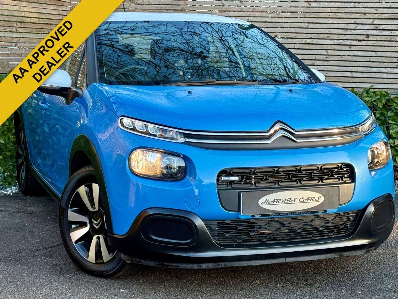 A 2017 CITROEN C3 PURETECH FEEL A 2017 CITROEN C3 PURETECH FEEL