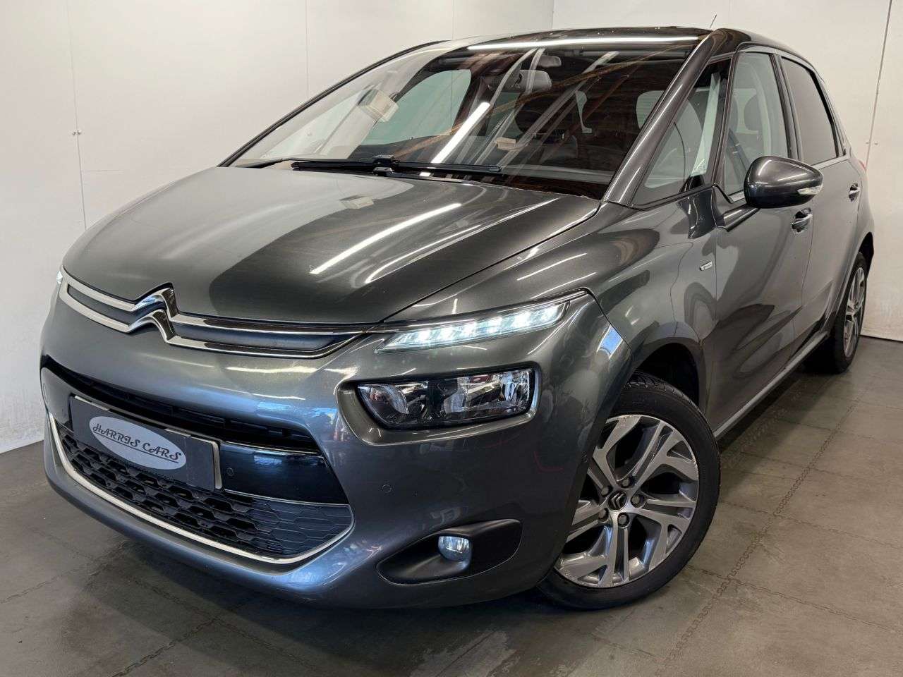 A 2016 CITROEN C4 PICASSO 1.6 BlueHDi Exclusive+ MPV 5dr Diesel EAT6 Euro 6 (s/s) (120 ps) 12 MONTHS A 2016 CITROEN C4 PICASSO 1.6 BlueHDi Exclusive+ MPV 5dr Diesel EAT6 Euro 6 (s/s) (120 ps) 12 MONTHS
