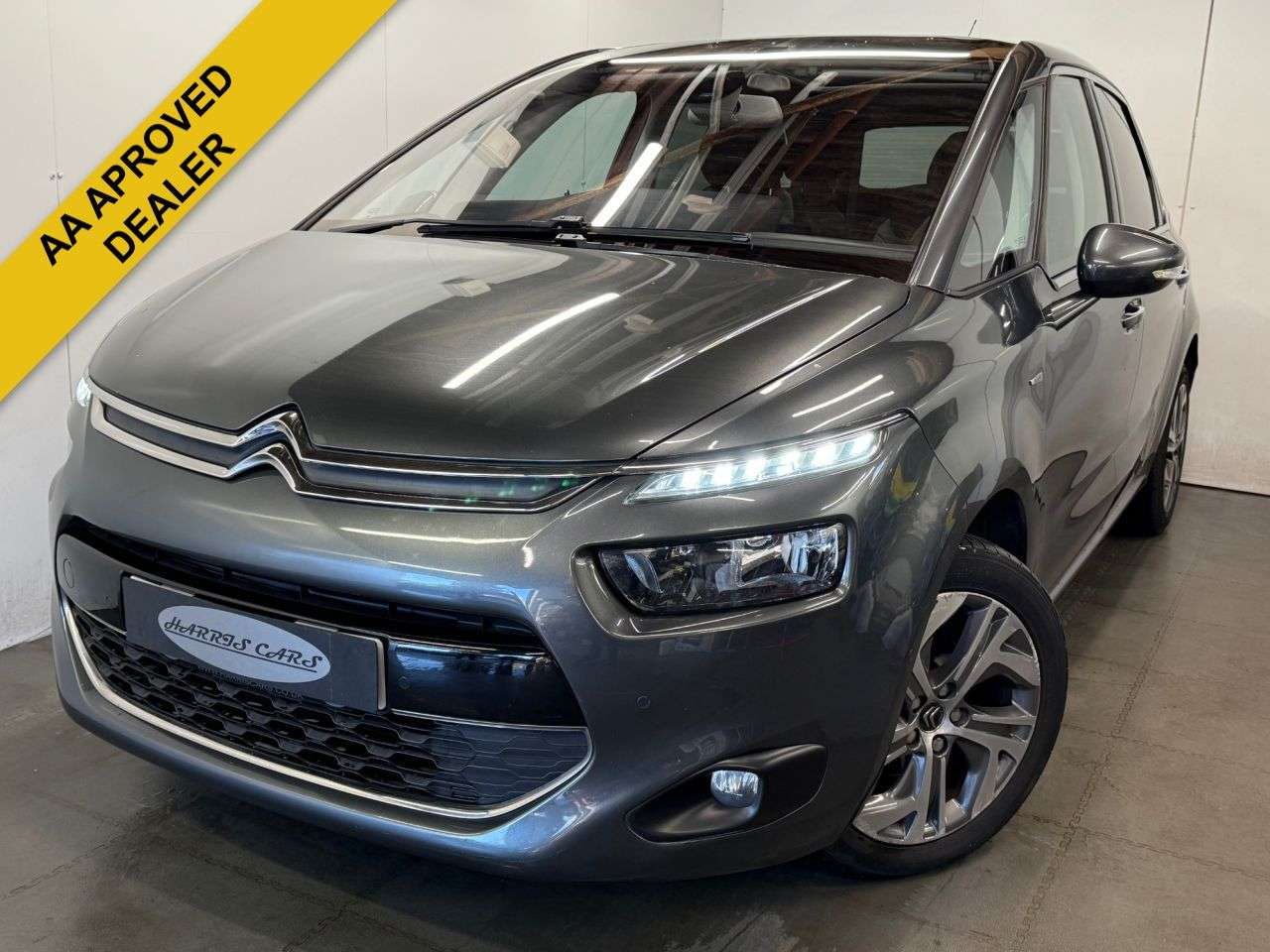 A 2016 CITROEN C4 PICASSO 1.6 BlueHDi Exclusive+ MPV 5dr Diesel EAT6 Euro 6 (s/s) (120 ps) 12 MONTHS A 2016 CITROEN C4 PICASSO 1.6 BlueHDi Exclusive+ MPV 5dr Diesel EAT6 Euro 6 (s/s) (120 ps) 12 MONTHS