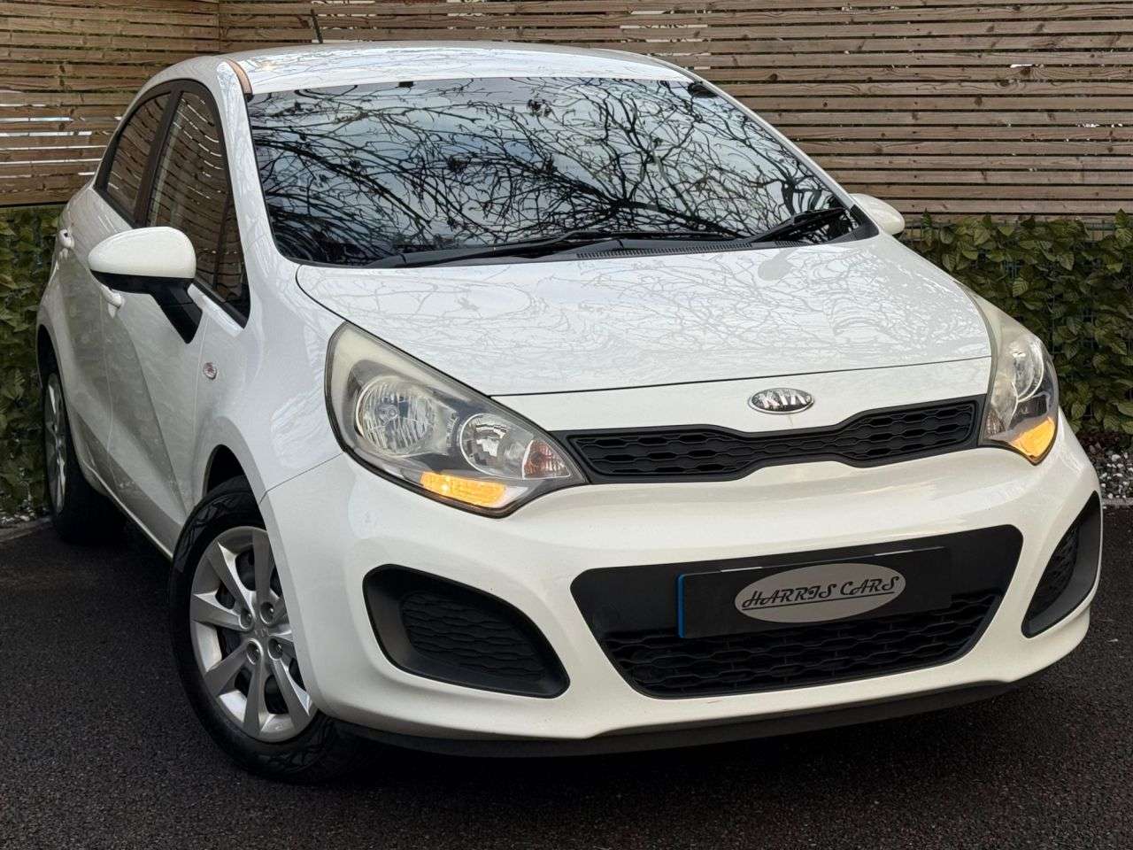 A 2013 KIA RIO 1.25 1 Hatchback 5dr Petrol Manual Euro 5 (84 bhp) 12 MONTHS AA, FRESH SERV A 2013 KIA RIO 1.25 1 Hatchback 5dr Petrol Manual Euro 5 (84 bhp) 12 MONTHS AA, FRESH SERV