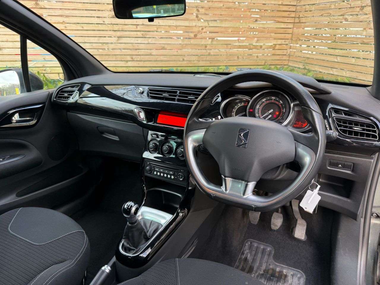 2011 CITROEN DS3 2011 CITROEN DS3