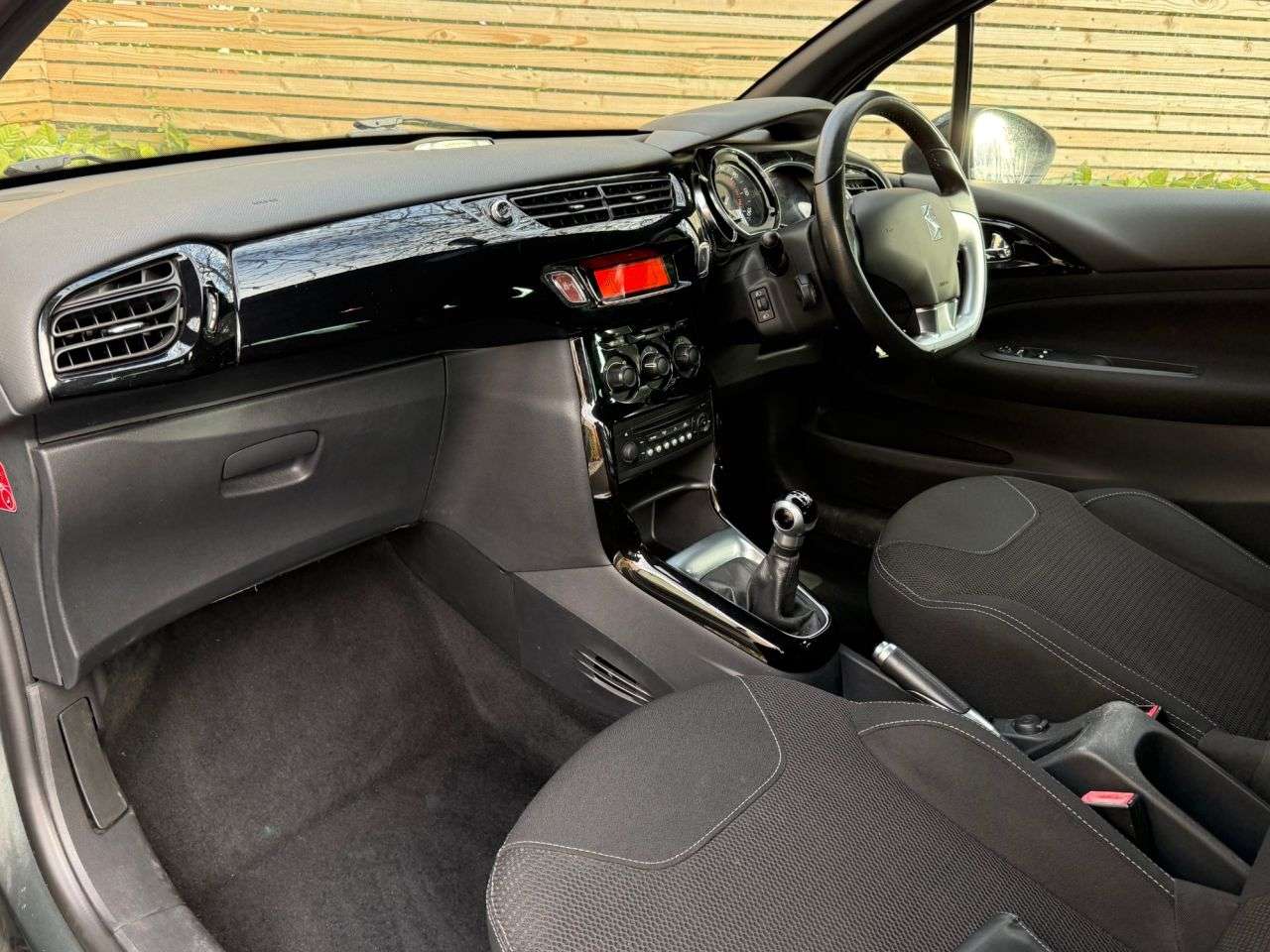 2011 CITROEN DS3 2011 CITROEN DS3