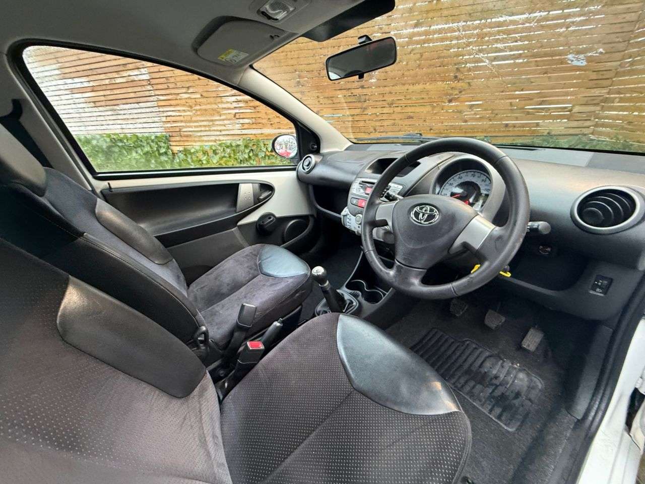 2013 TOYOTA AYGO 2013 TOYOTA AYGO