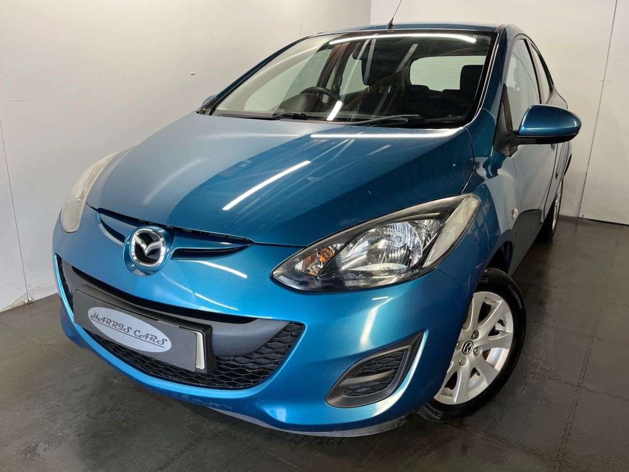 A 2013 MAZDA MAZDA2 1.5 TS2 Hatchback 5dr Petrol Auto Euro 5 (102 ps) 12 MONTHS AA, FRESH SERVI A 2013 MAZDA MAZDA2 1.5 TS2 Hatchback 5dr Petrol Auto Euro 5 (102 ps) 12 MONTHS AA, FRESH SERVI