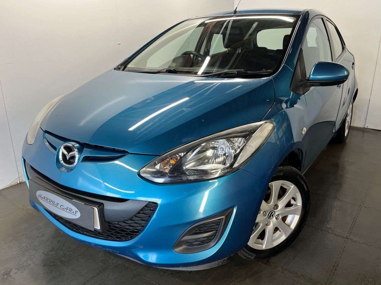 A 2013 MAZDA MAZDA2 1.5 TS2 Hatchback 5dr Petrol Auto Euro 5 (102 ps) 12 MONTHS AA, FRESH SERVI A 2013 MAZDA MAZDA2 1.5 TS2 Hatchback 5dr Petrol Auto Euro 5 (102 ps) 12 MONTHS AA, FRESH SERVI