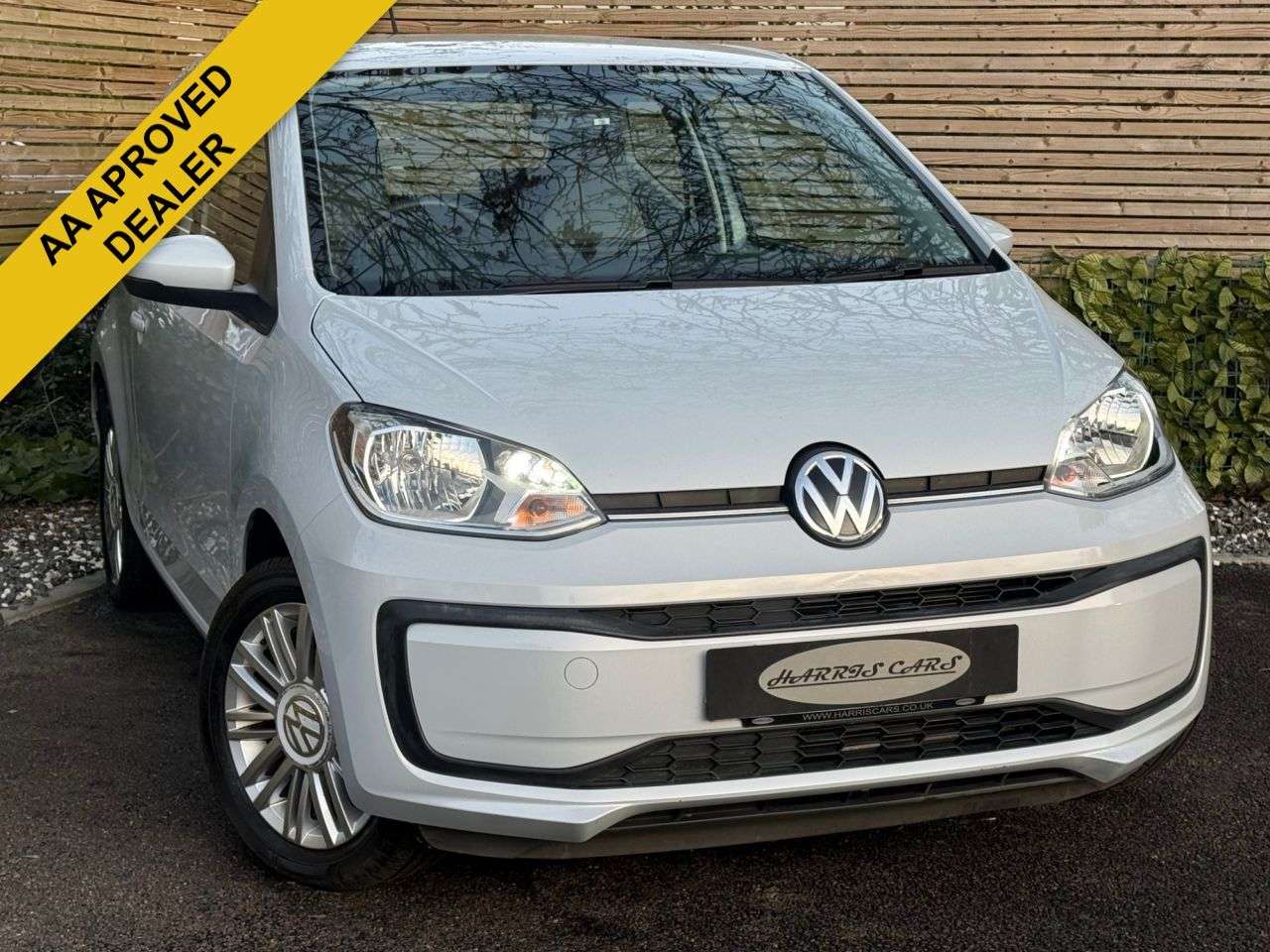 A 2016 VOLKSWAGEN UP! 1.0 Move up! Hatchback 3dr Petrol Manual Euro 6 (60 ps) 12 MONTHS AA, FRESH A 2016 VOLKSWAGEN UP! 1.0 Move up! Hatchback 3dr Petrol Manual Euro 6 (60 ps) 12 MONTHS AA, FRESH
