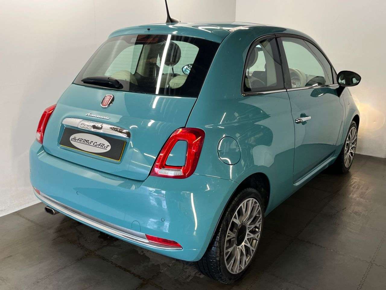 2017 FIAT 500 2017 FIAT 500